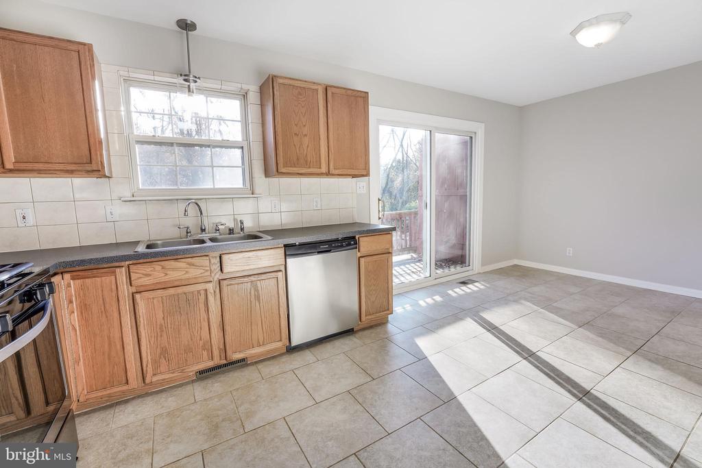 4352 NORMANDY CT
