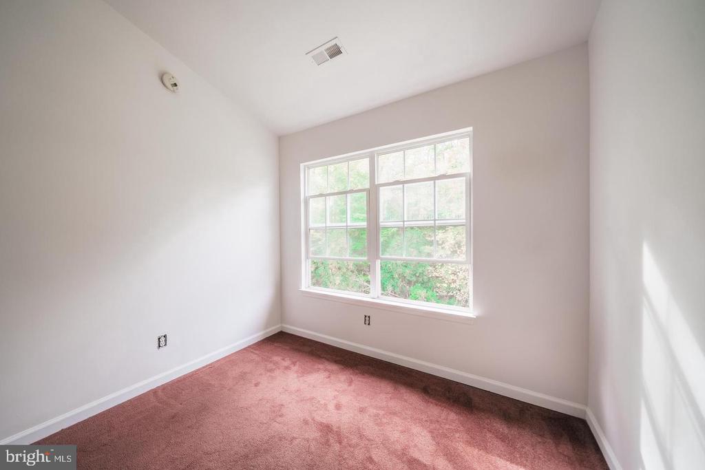 4203 NORMANDY CT