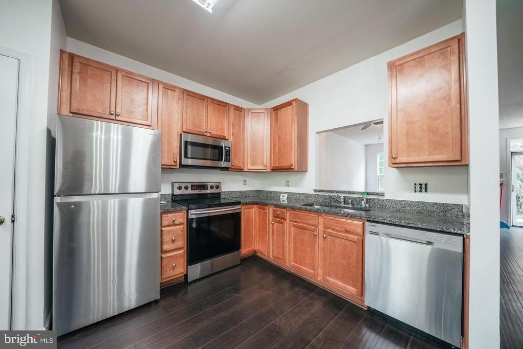 4203 NORMANDY CT