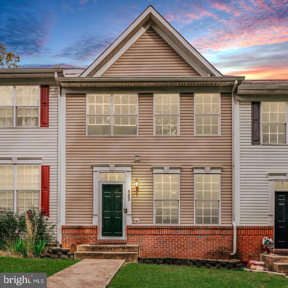 4203 NORMANDY CT