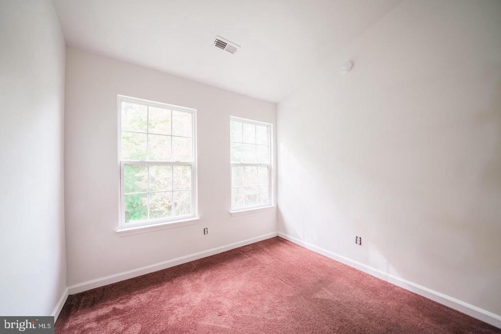 4203 NORMANDY CT