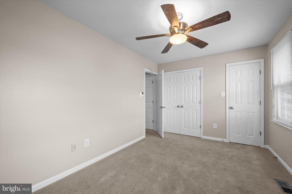 5242 Magnolia Pl