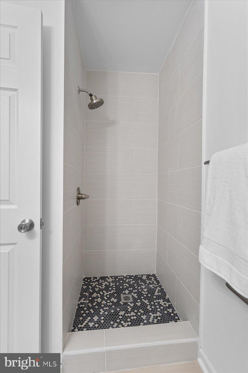 2227 ROCK CREEK ROAD