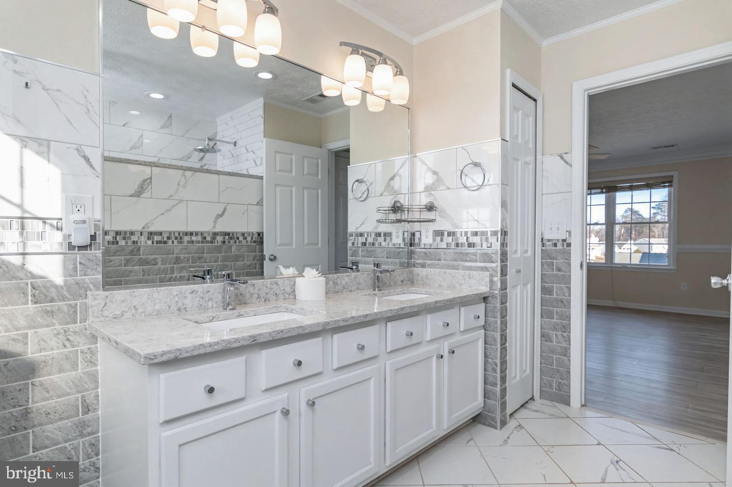 6100 SUNNY MEADOWS DRIVE