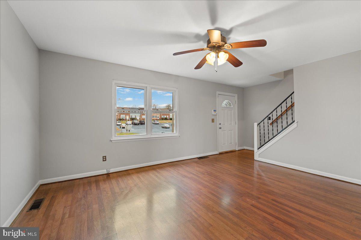 1 COVENTRY CT