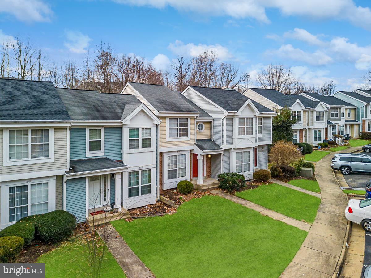 309 PROVIDENCE STREET 309