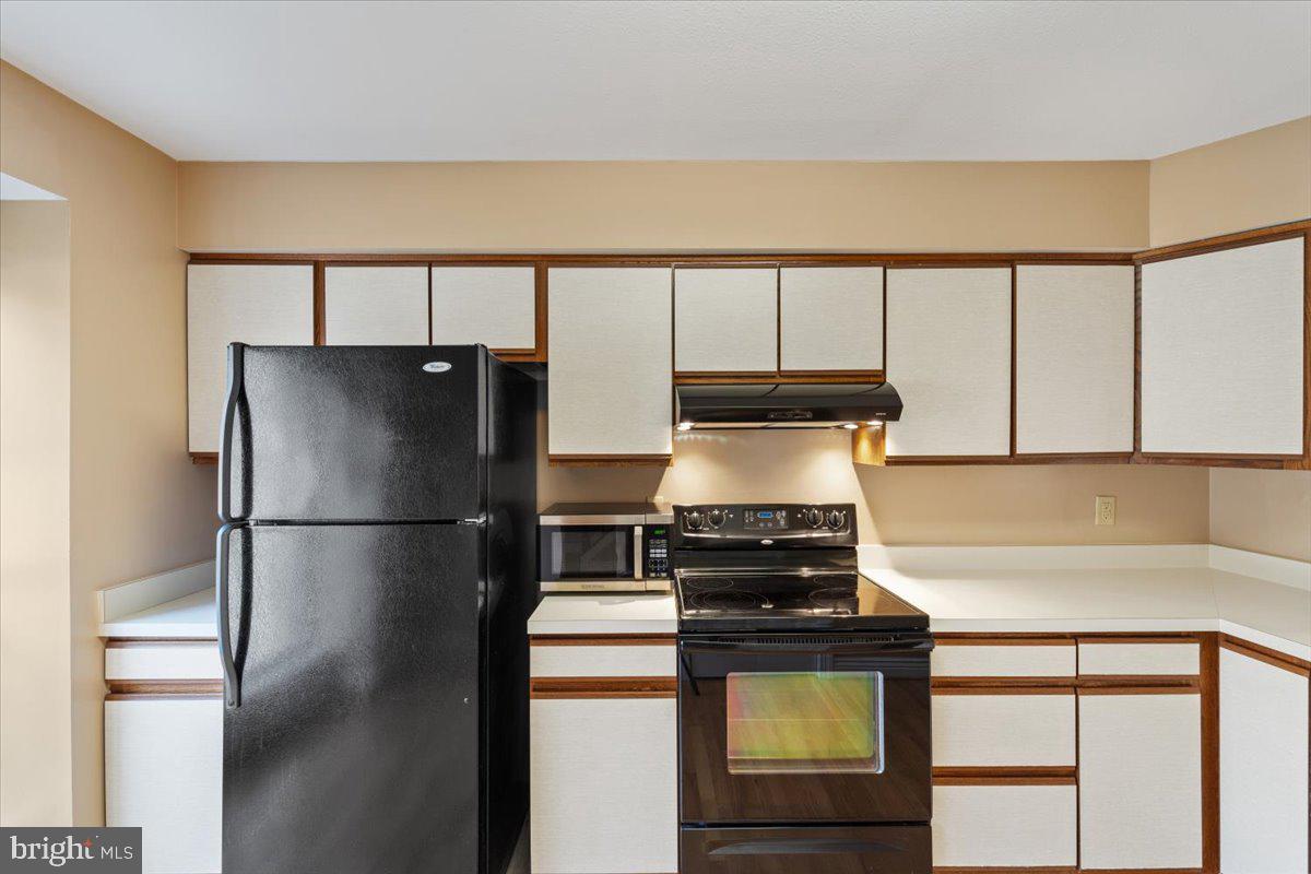 309 PROVIDENCE STREET 309