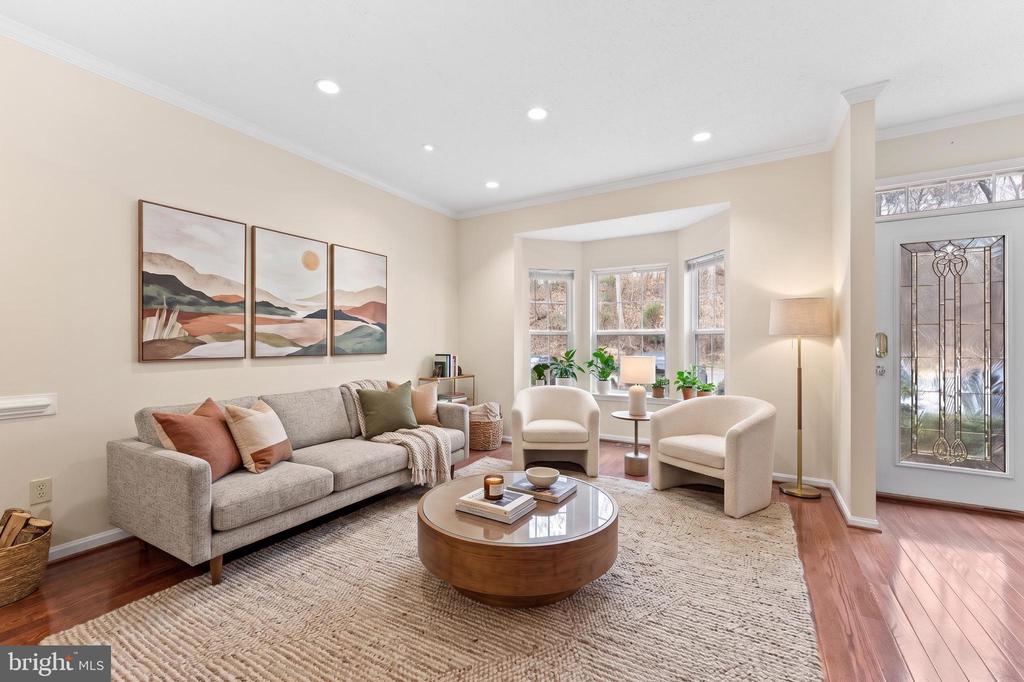 407 LAKEVIEW COURT