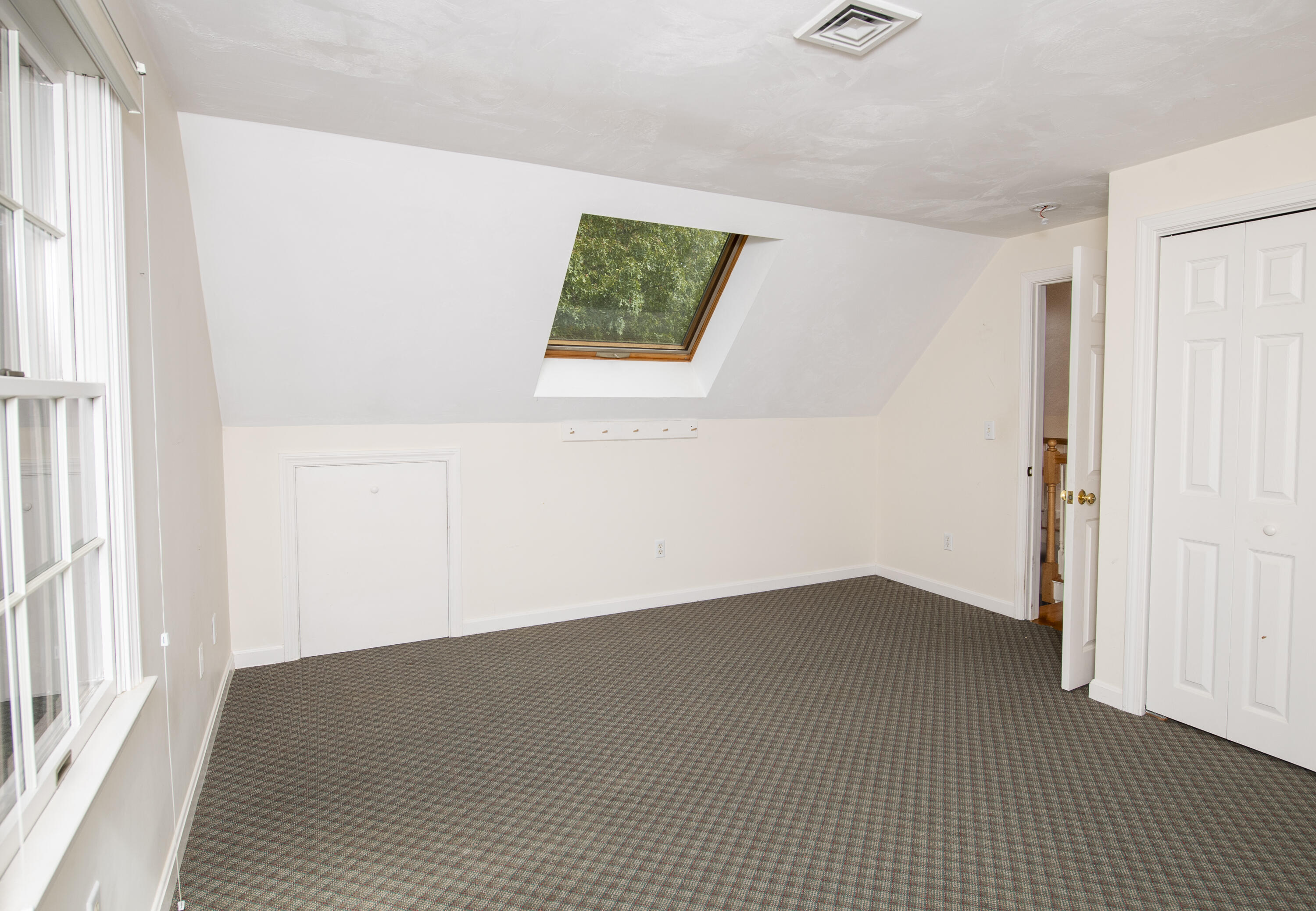 35 Wingfoot Drive