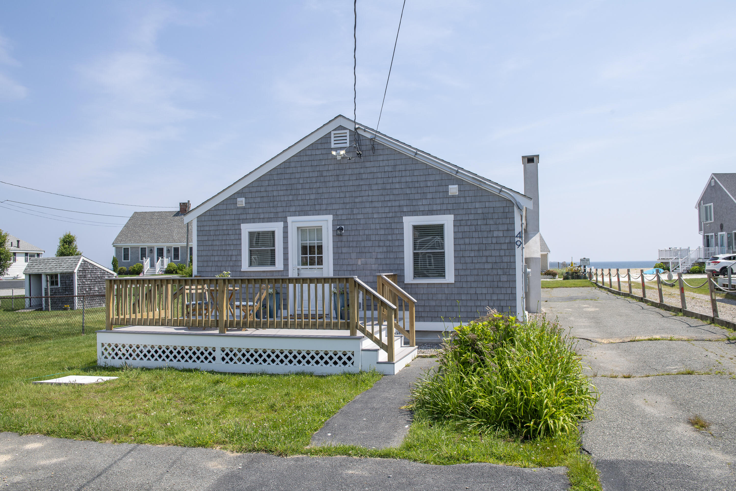 49 Freeman Avenue