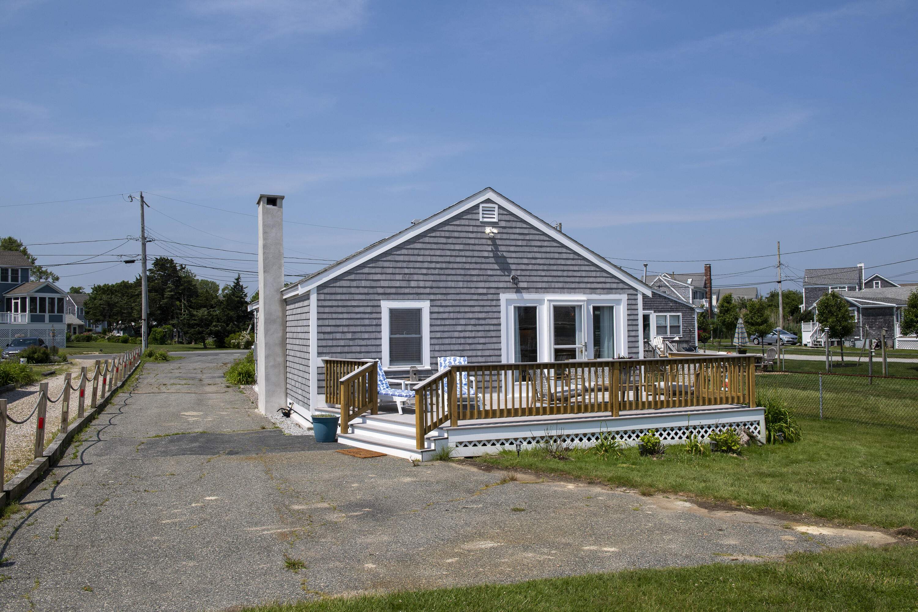 49 Freeman Avenue