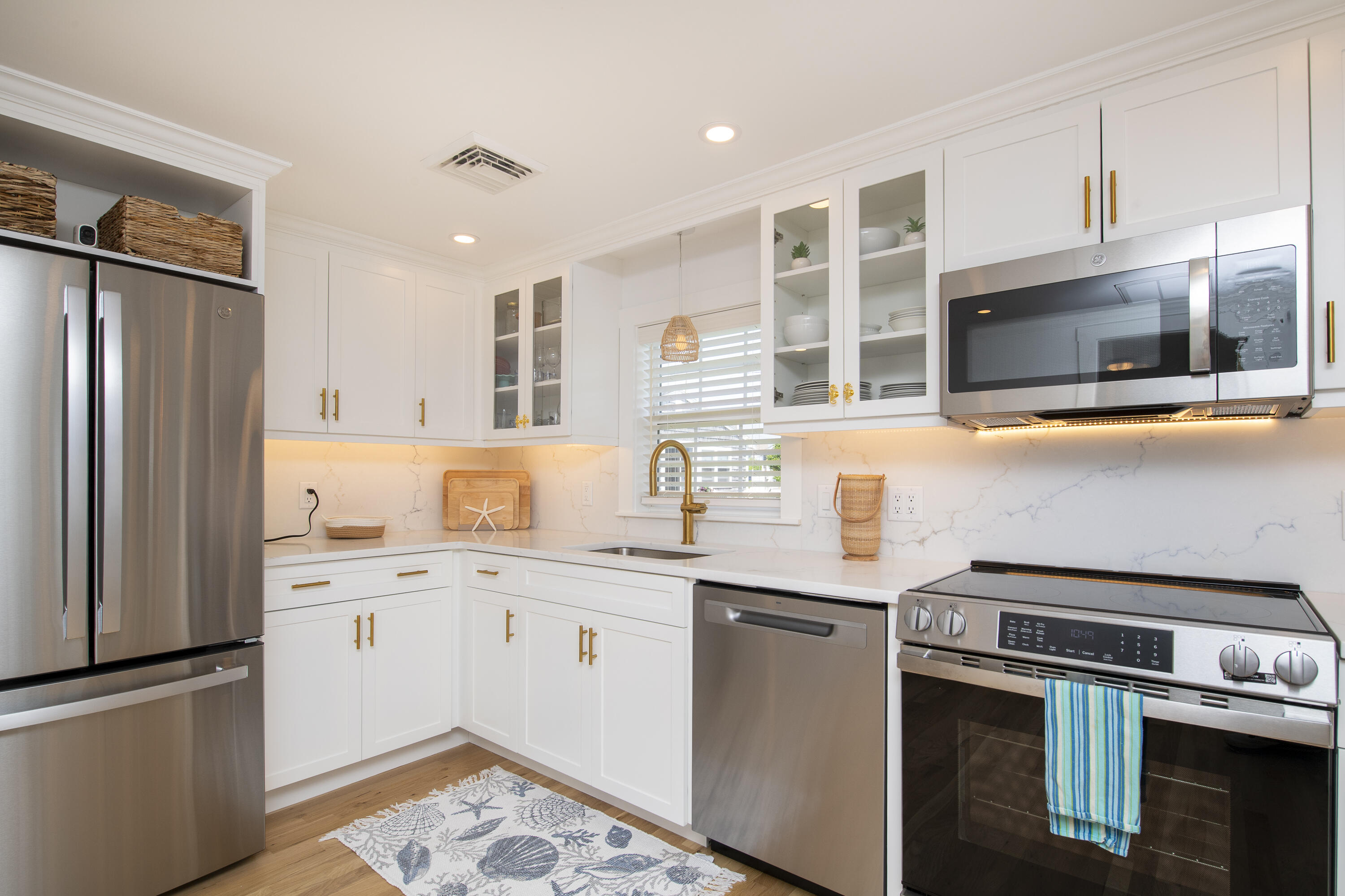 49 Freeman Avenue