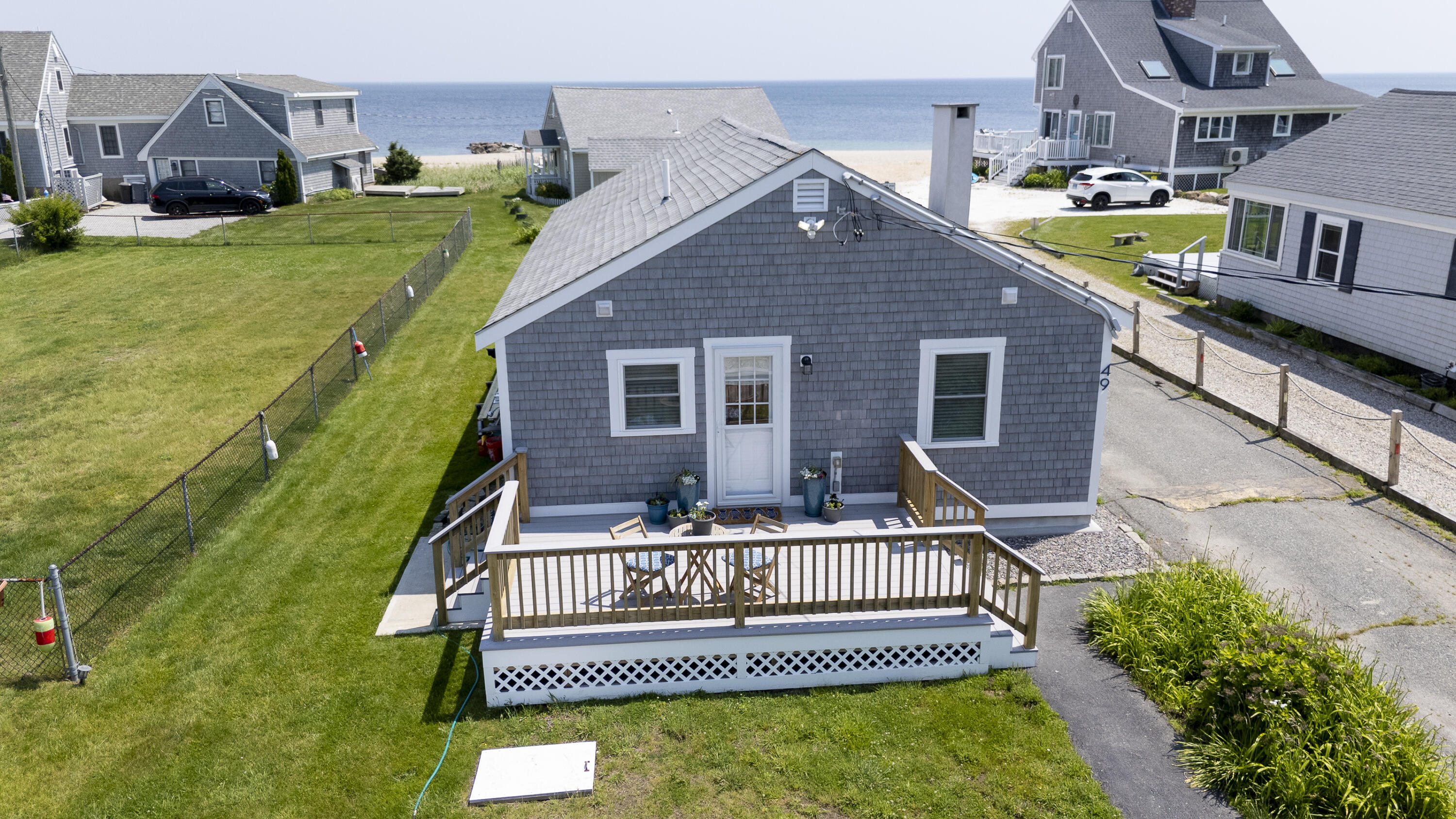 49 Freeman Avenue
