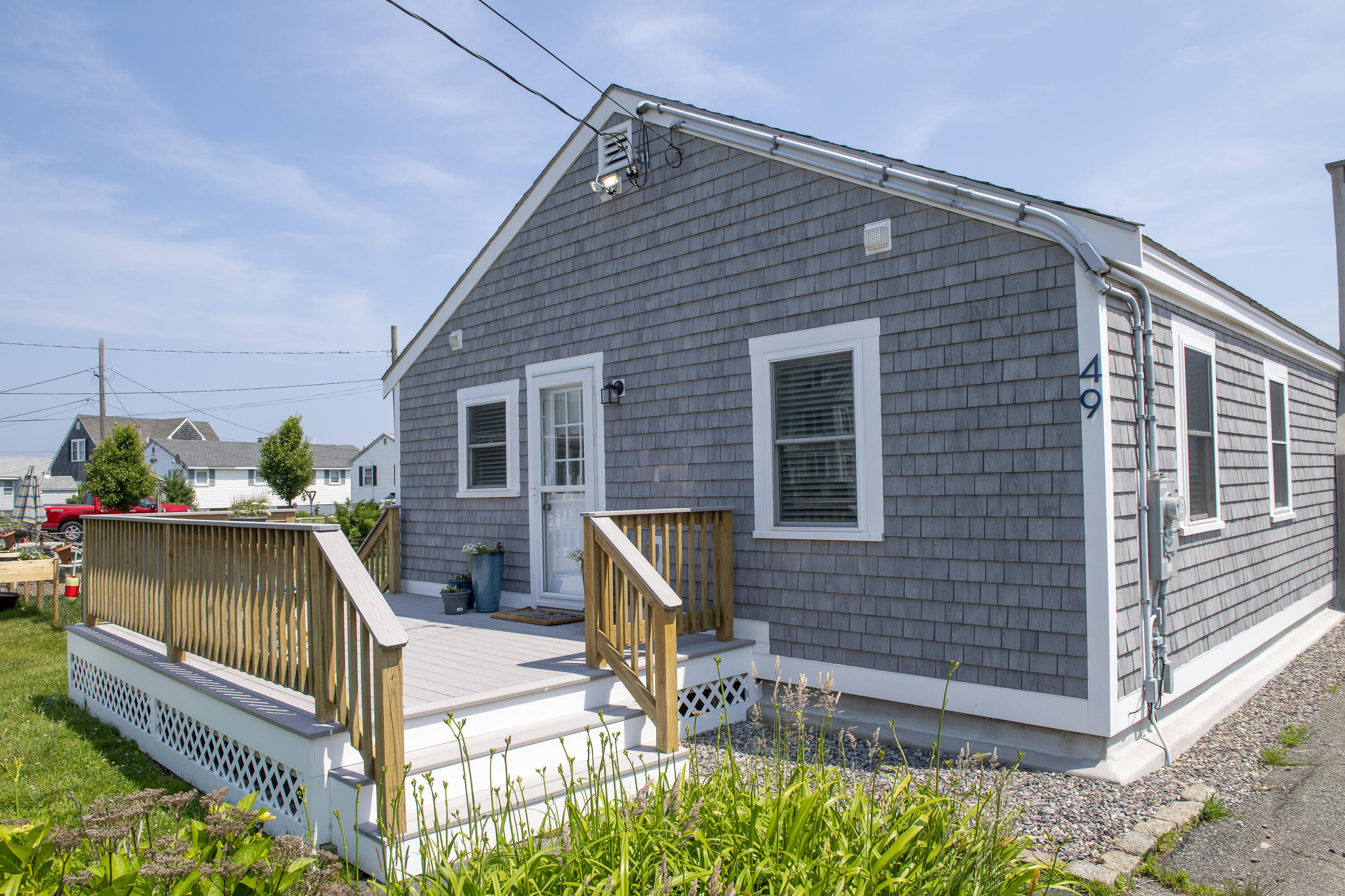 49 Freeman Avenue