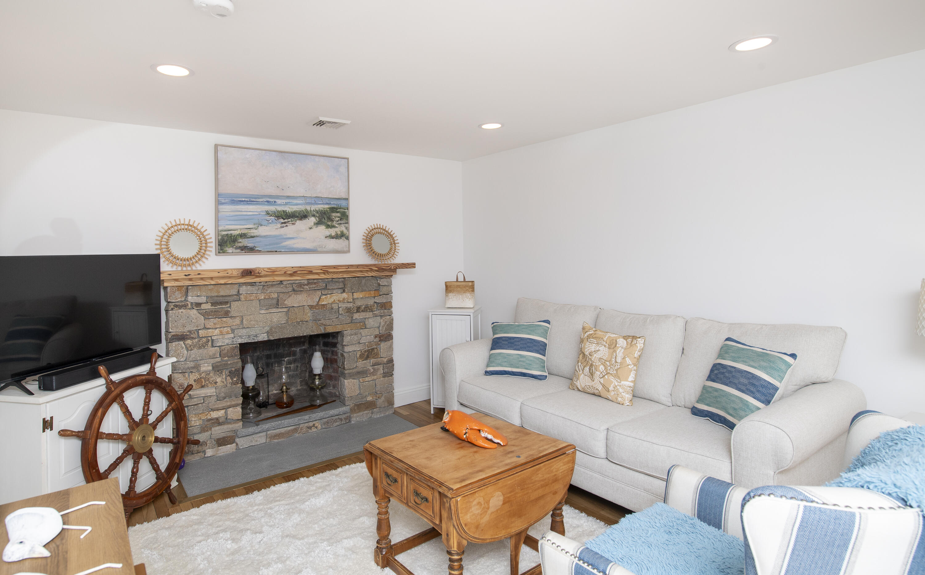 49 Freeman Avenue