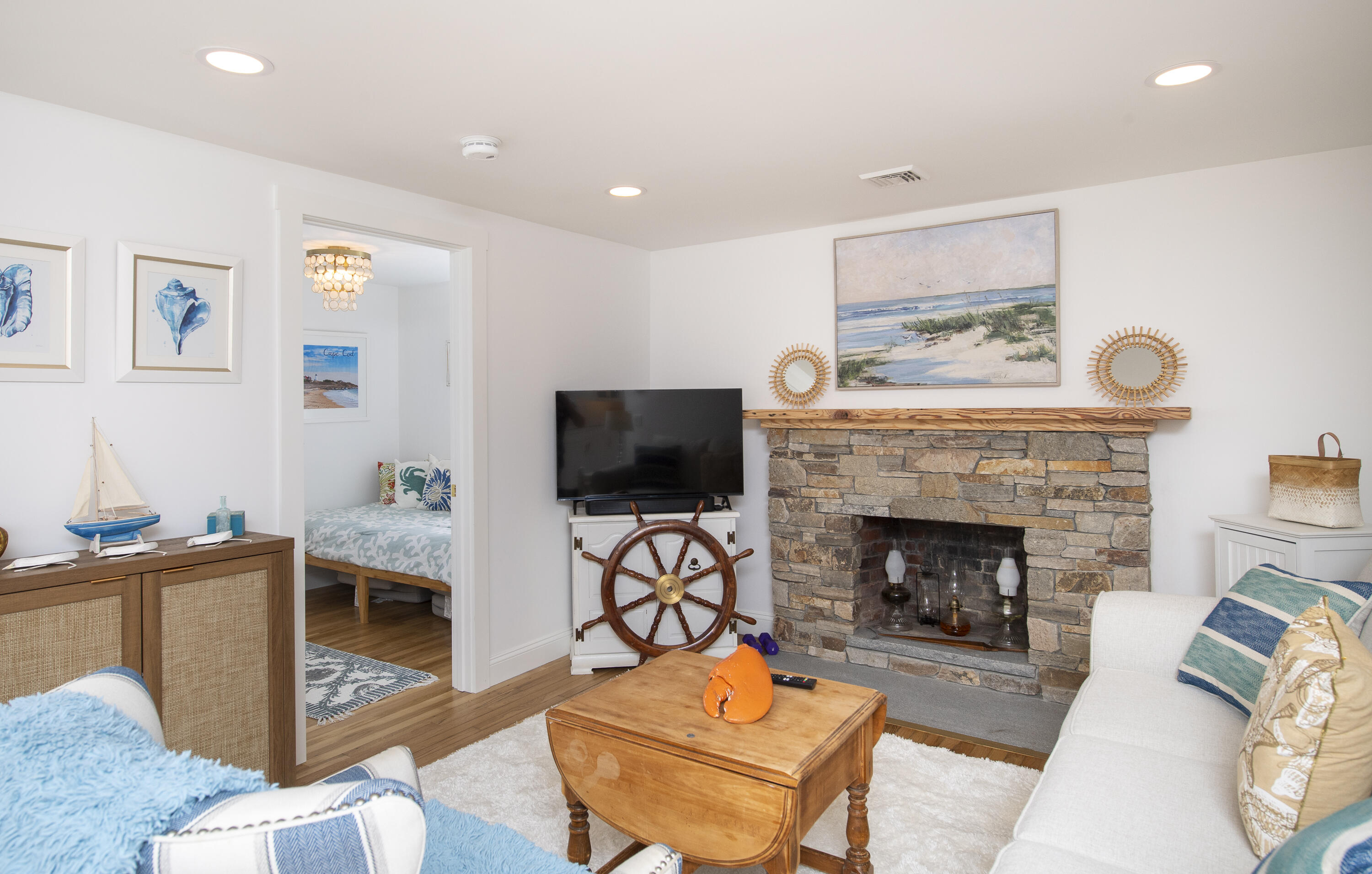 49 Freeman Avenue
