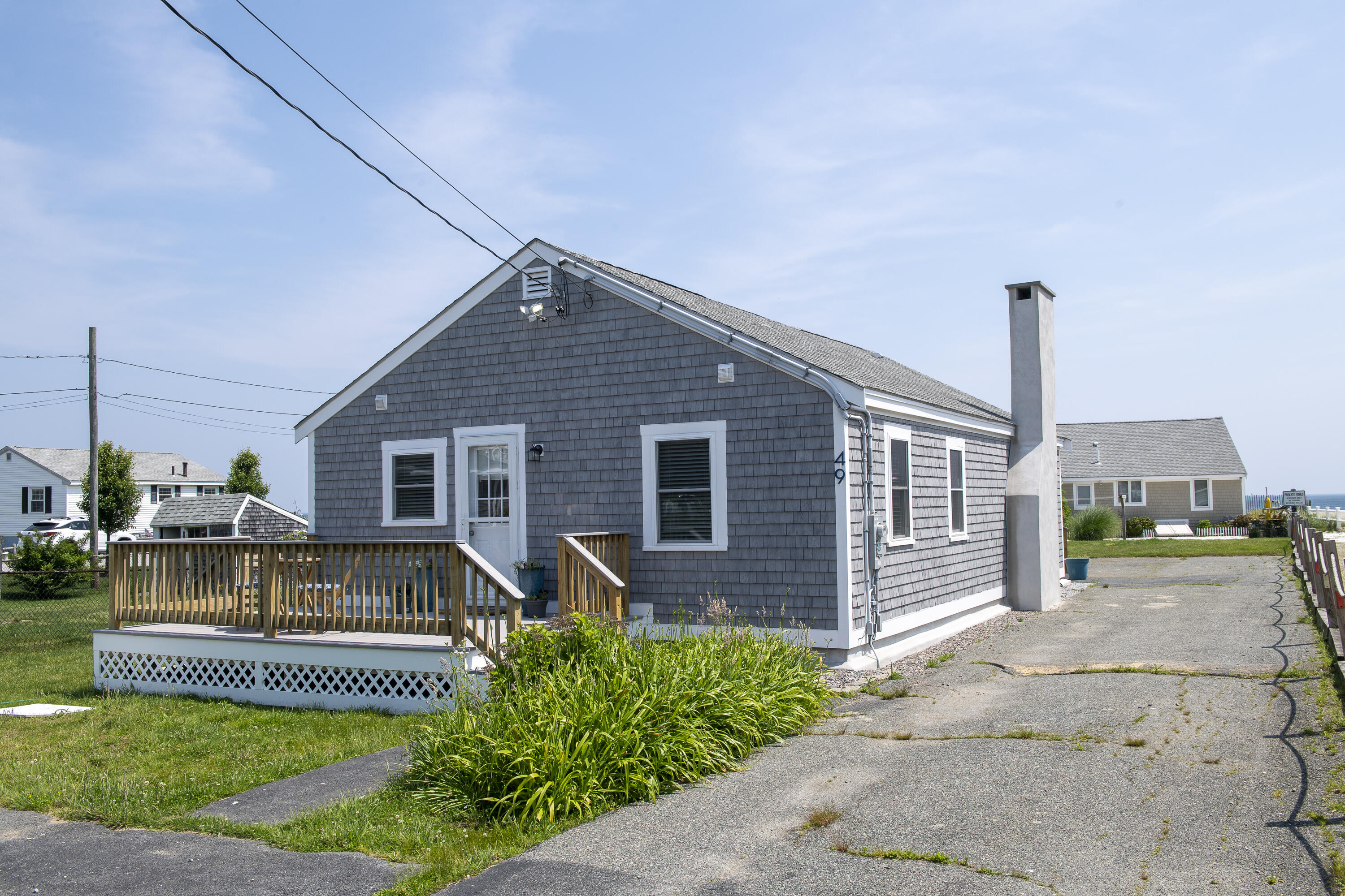 49 Freeman Avenue