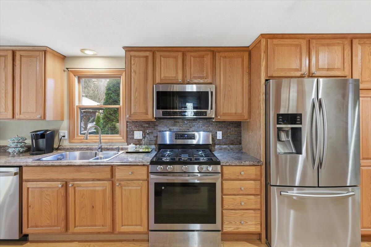 109 Great Pines Drive