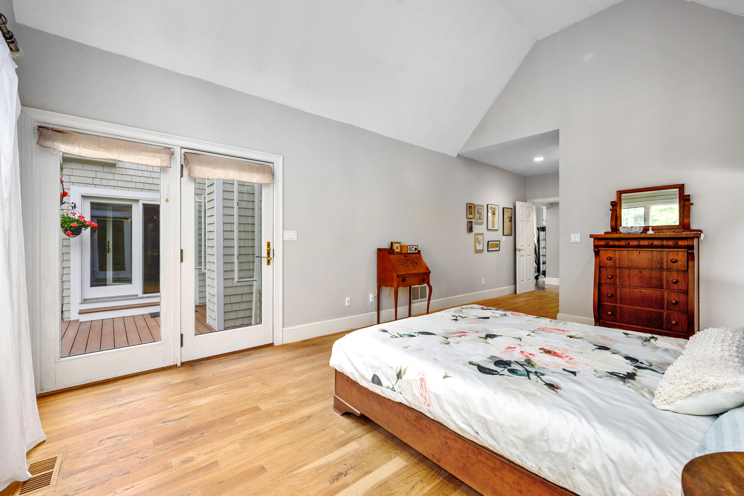 272 Falmouth Woods Road