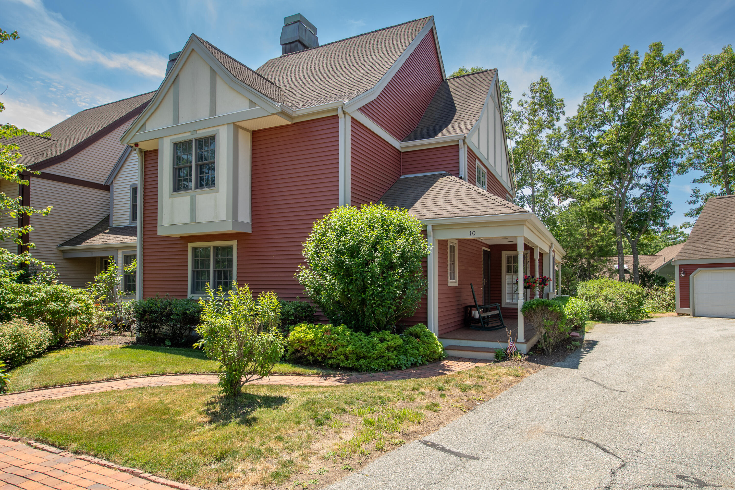 10 Village Green Circle UNIT 10