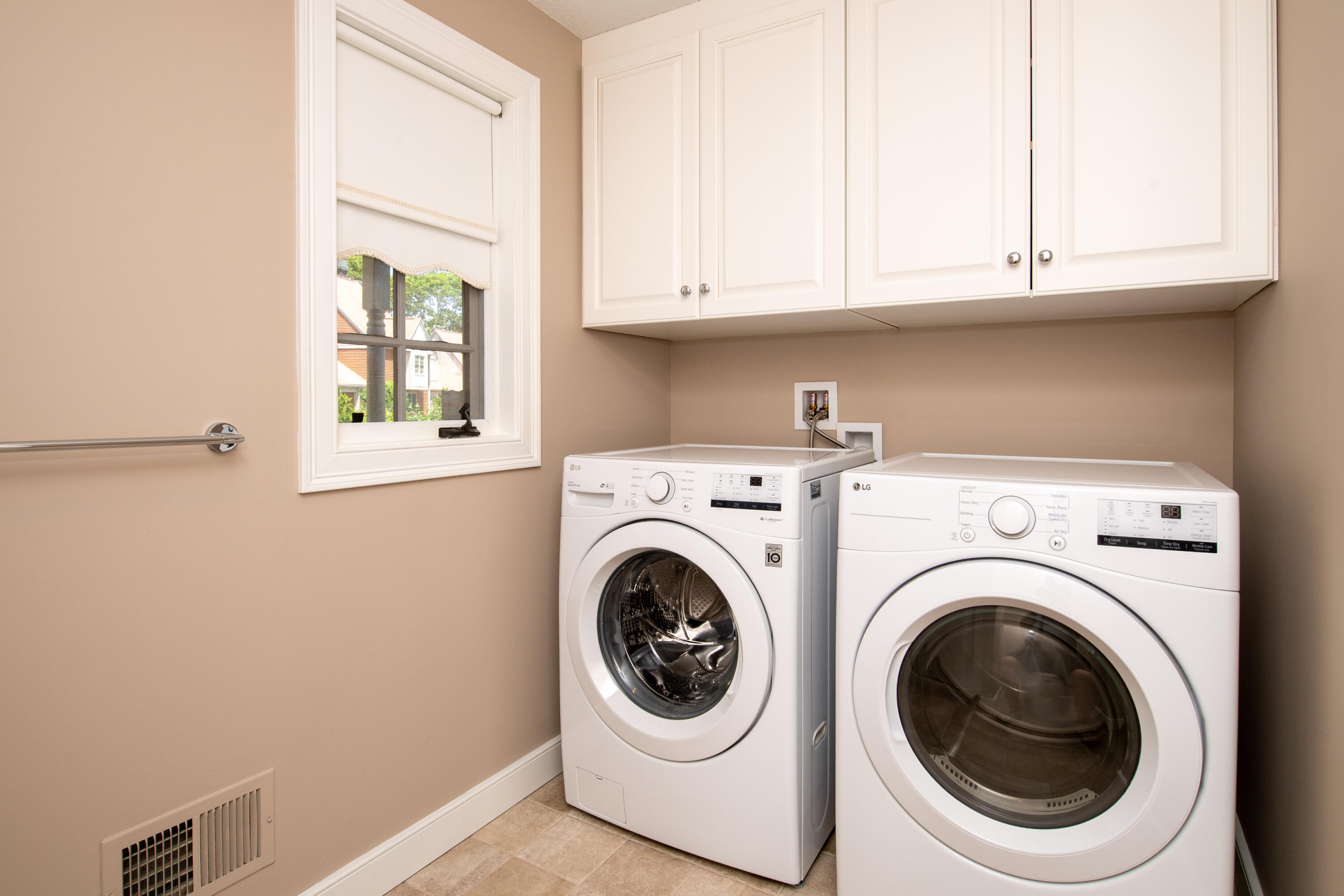 10 Village Green Circle UNIT 10