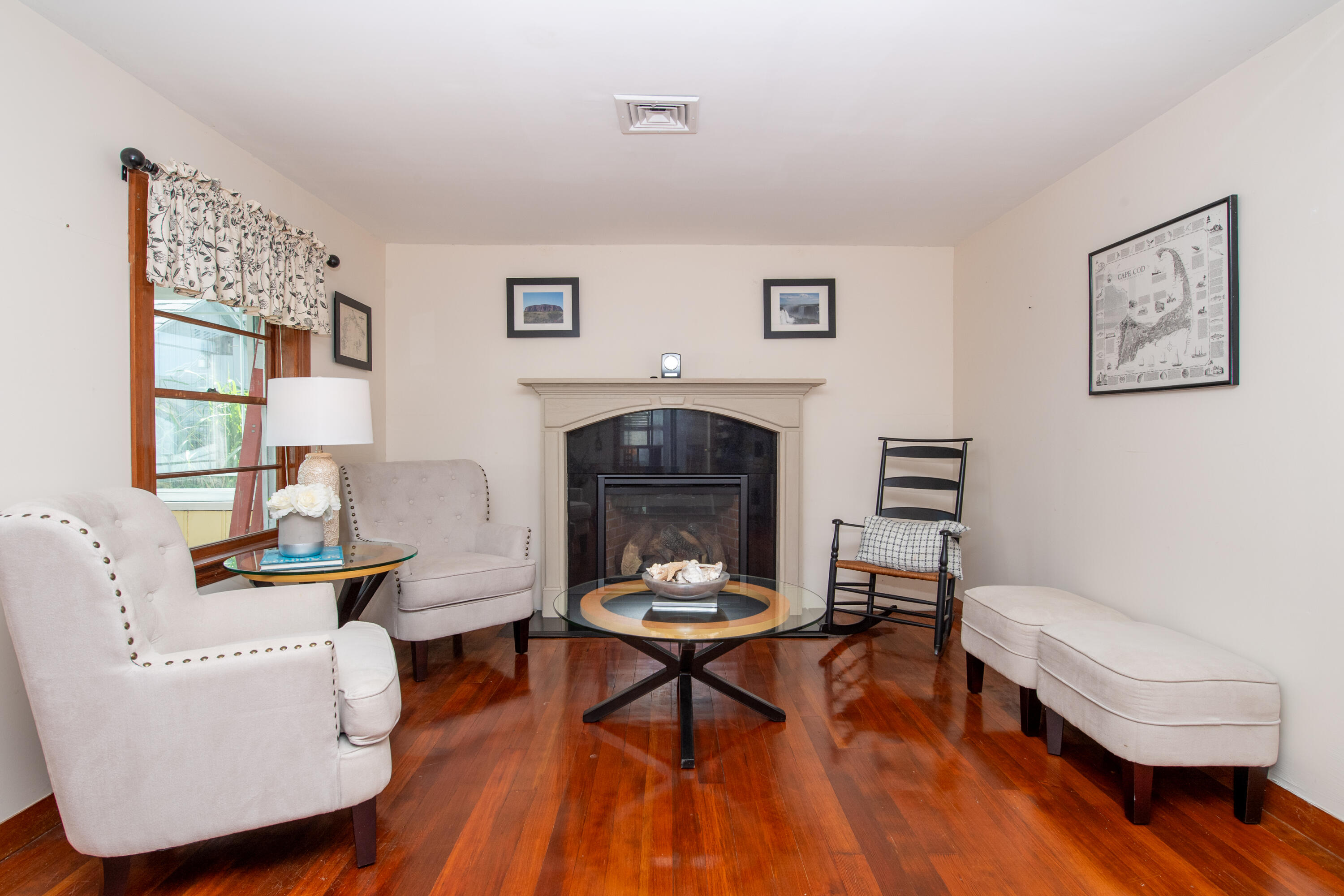 51 Freeman Avenue