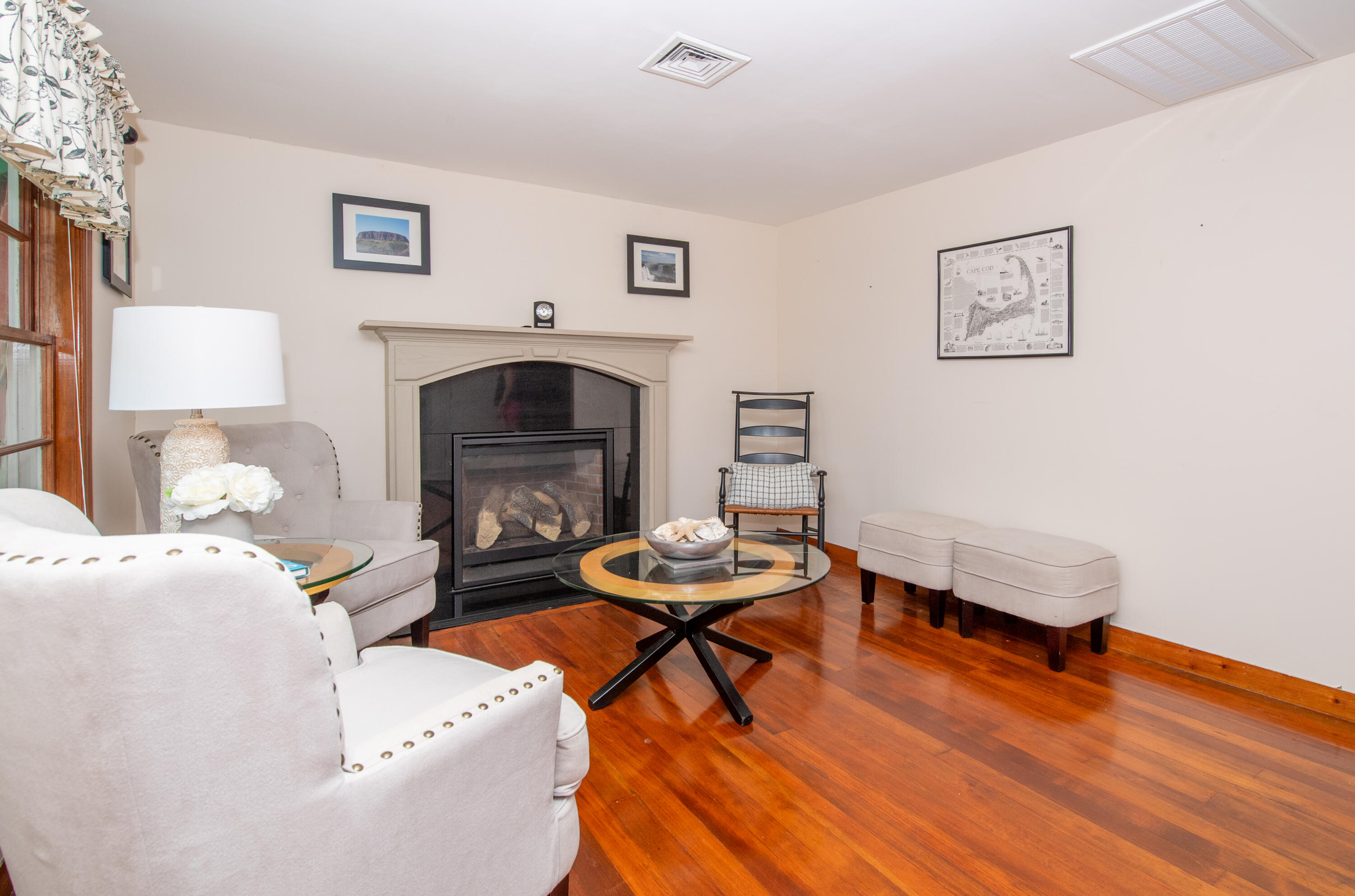 51 Freeman Avenue