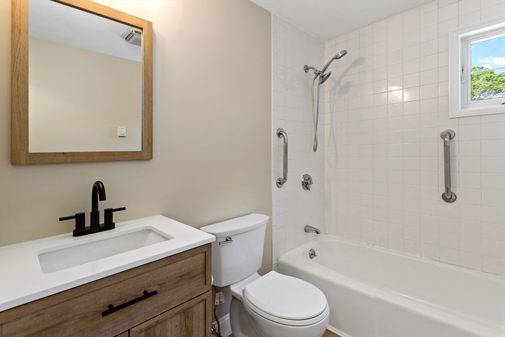 35 Ashumet Rd # 16C