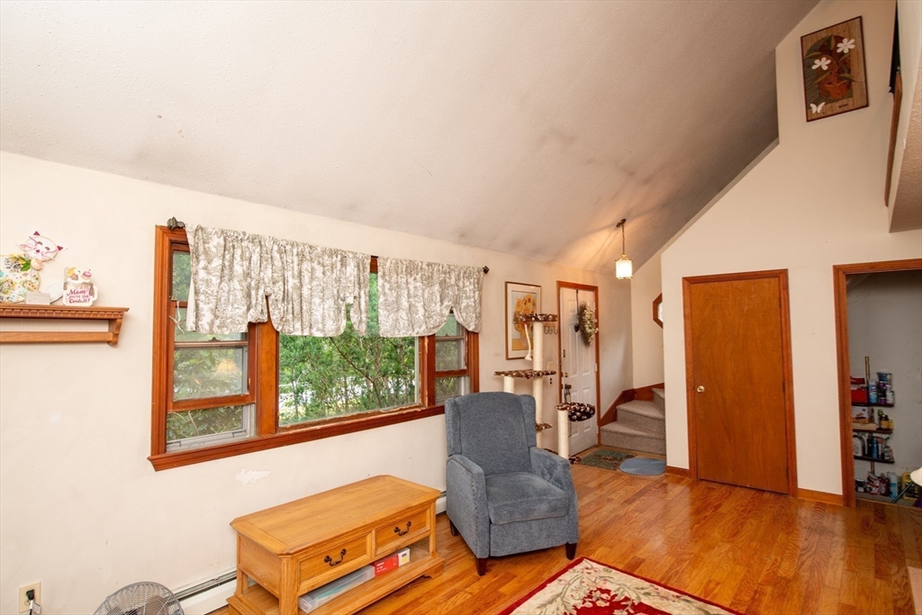 368 Old Plymouth Rd