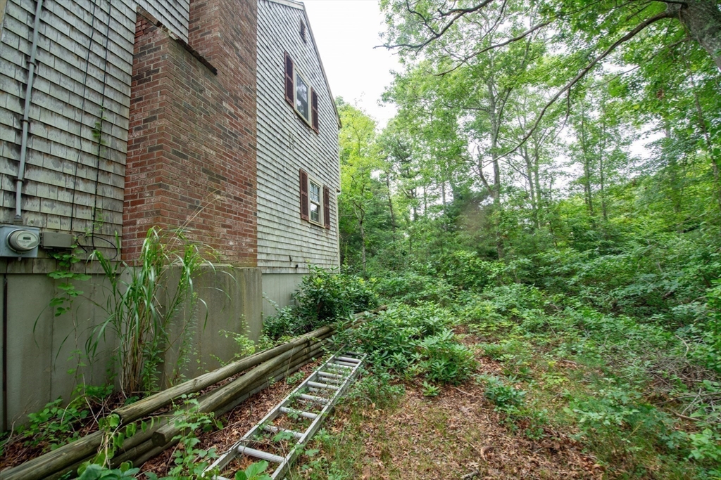 368 Old Plymouth Rd