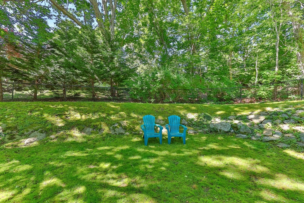 26 Huckins Neck Rd