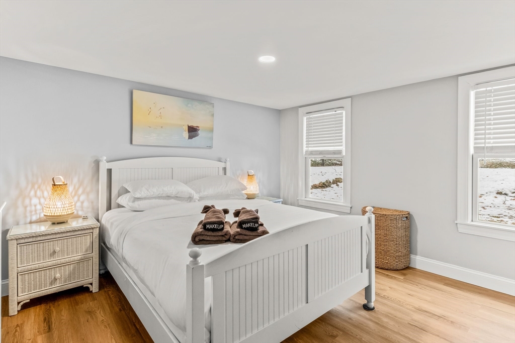 26 Huckins Neck Rd