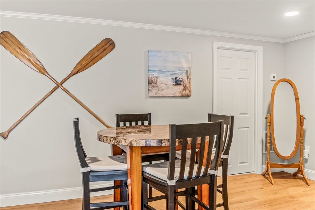 26 Huckins Neck Rd