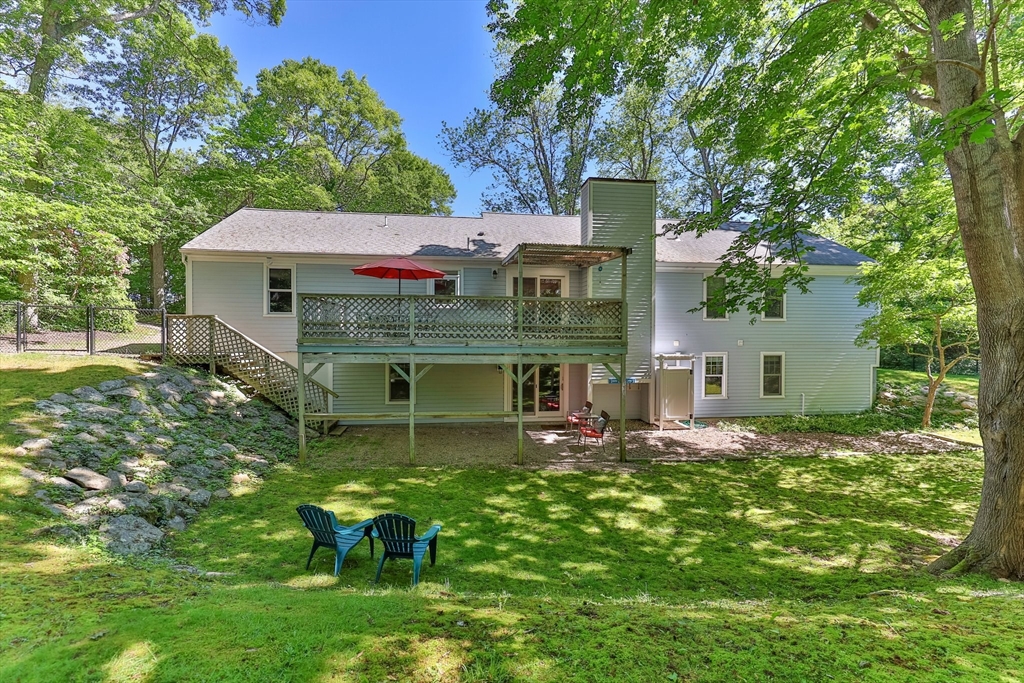 26 Huckins Neck Rd