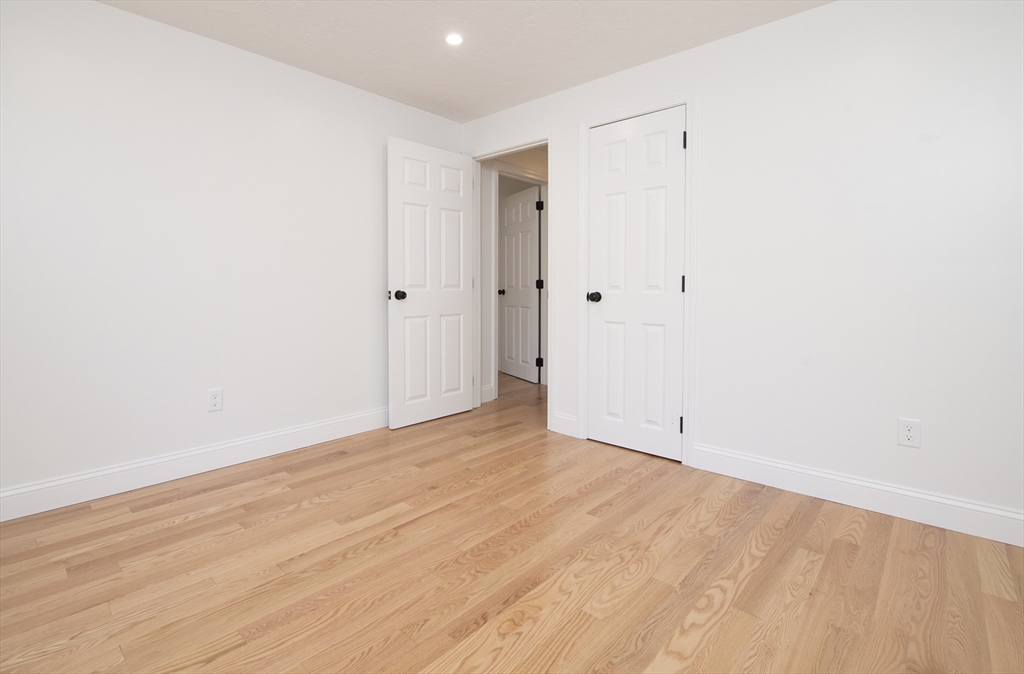 7 Warwick Way