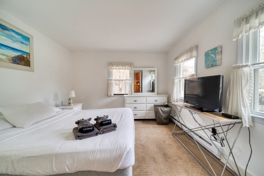 47 Mattakese Rd