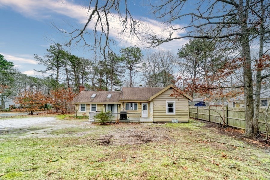 47 Mattakese Rd