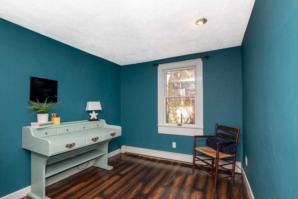 14 Julius Rd
