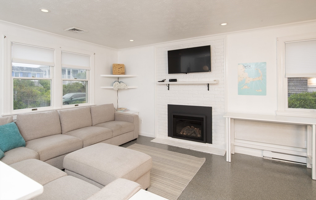 56 N Shore Blvd