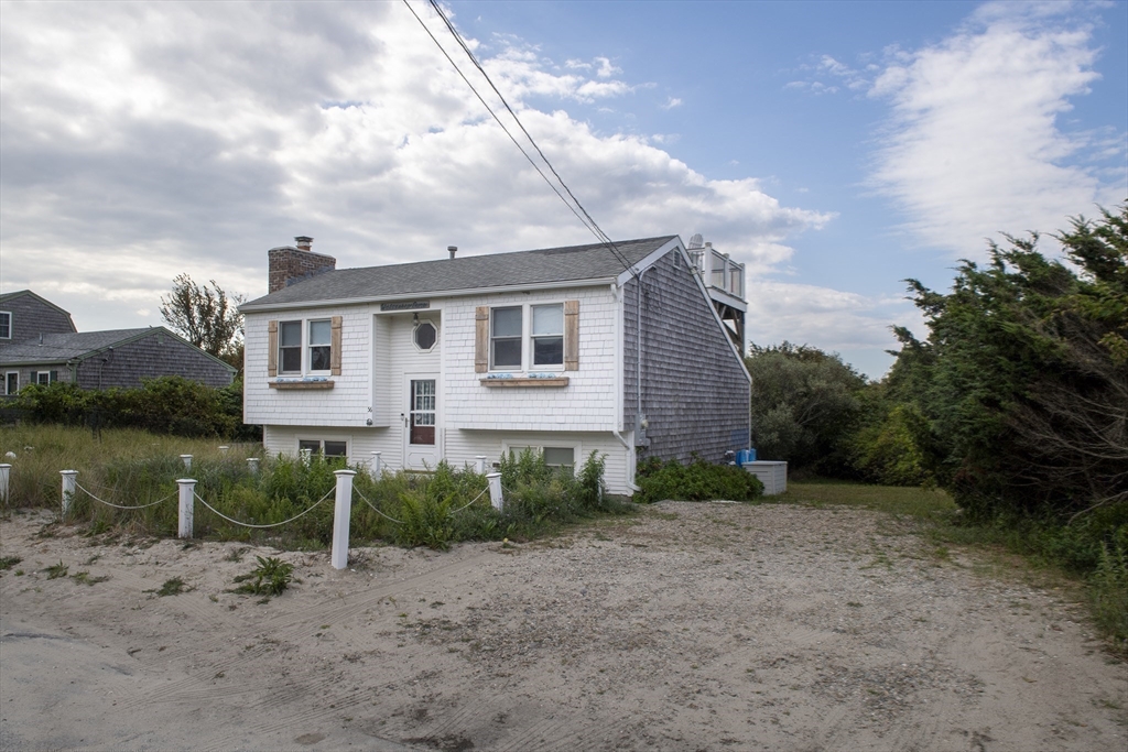 56 N Shore Blvd