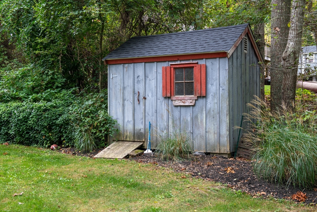 11 Warwick Way