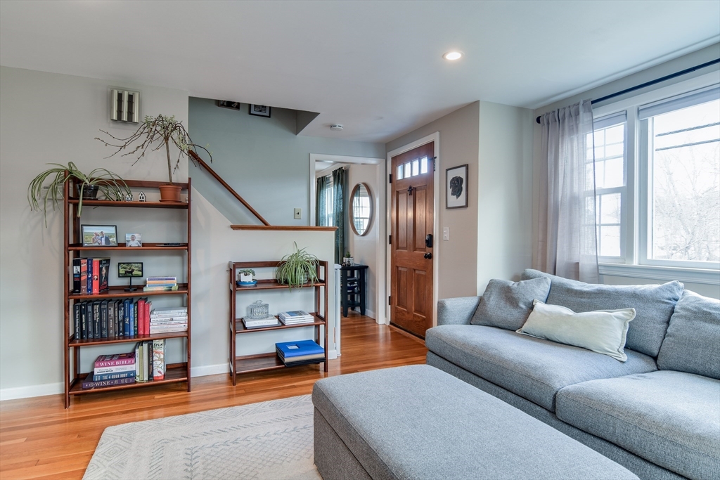53 Winfield St