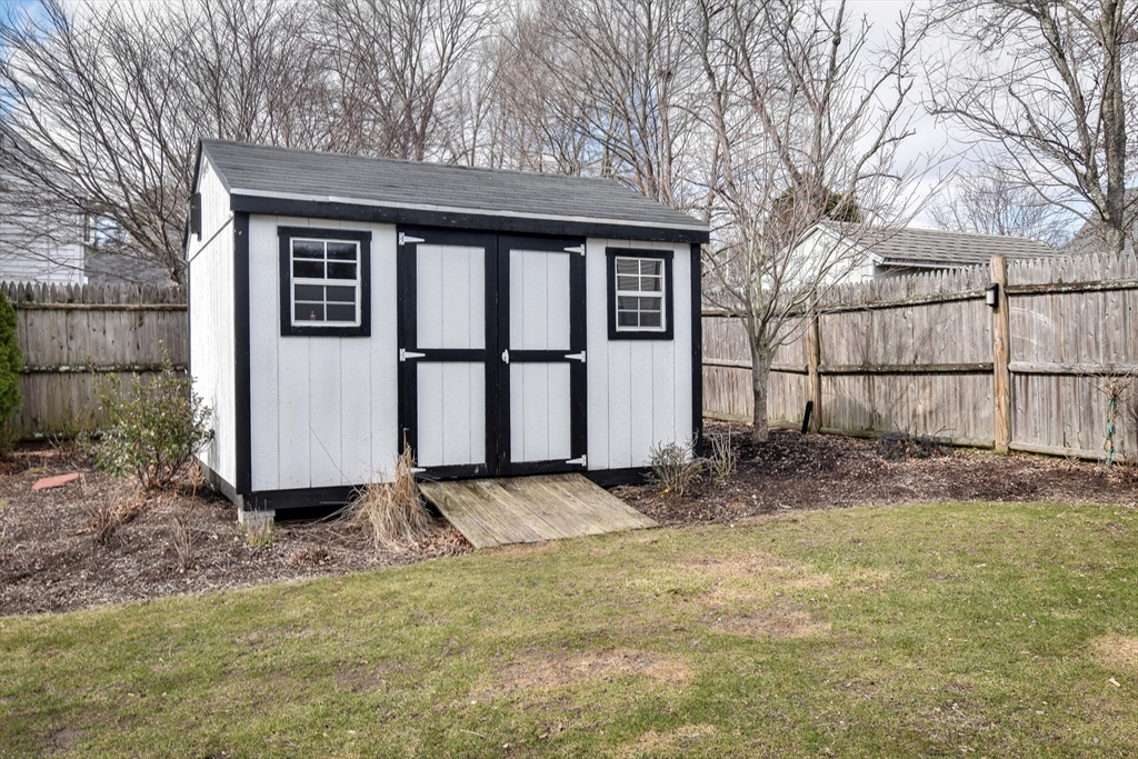 53 Winfield St