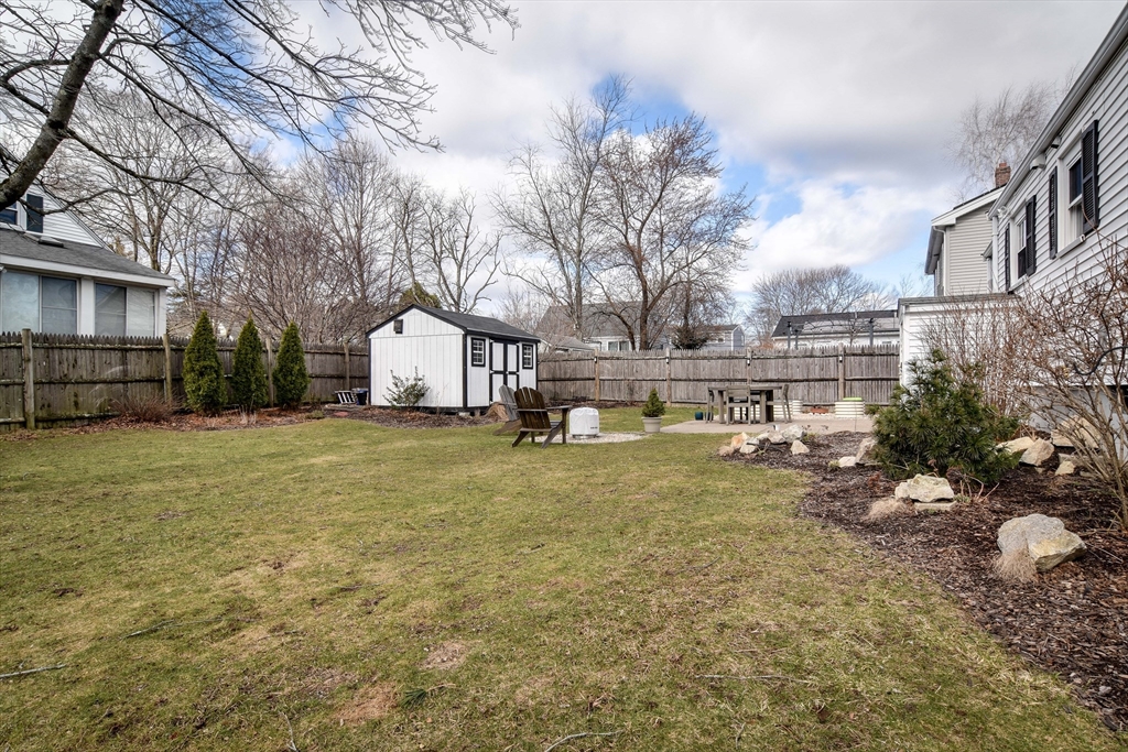 53 Winfield St
