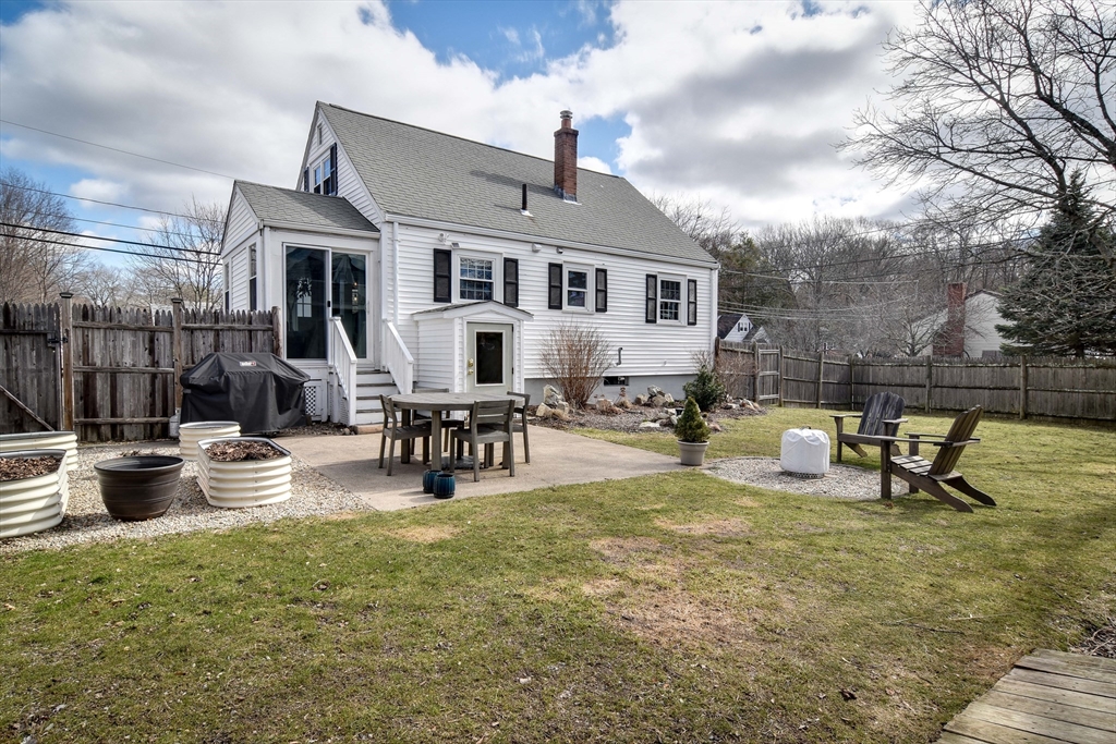 53 Winfield St