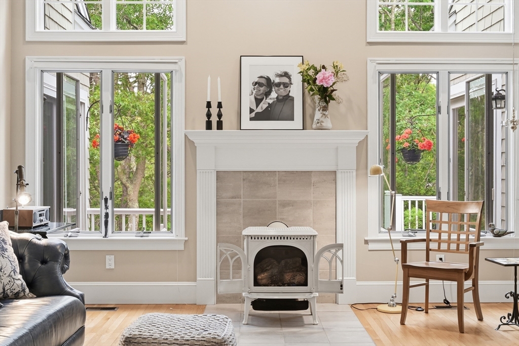 272 Falmouth Woods Rd