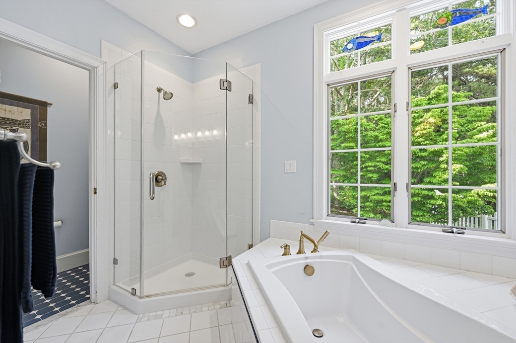 272 Falmouth Woods Rd