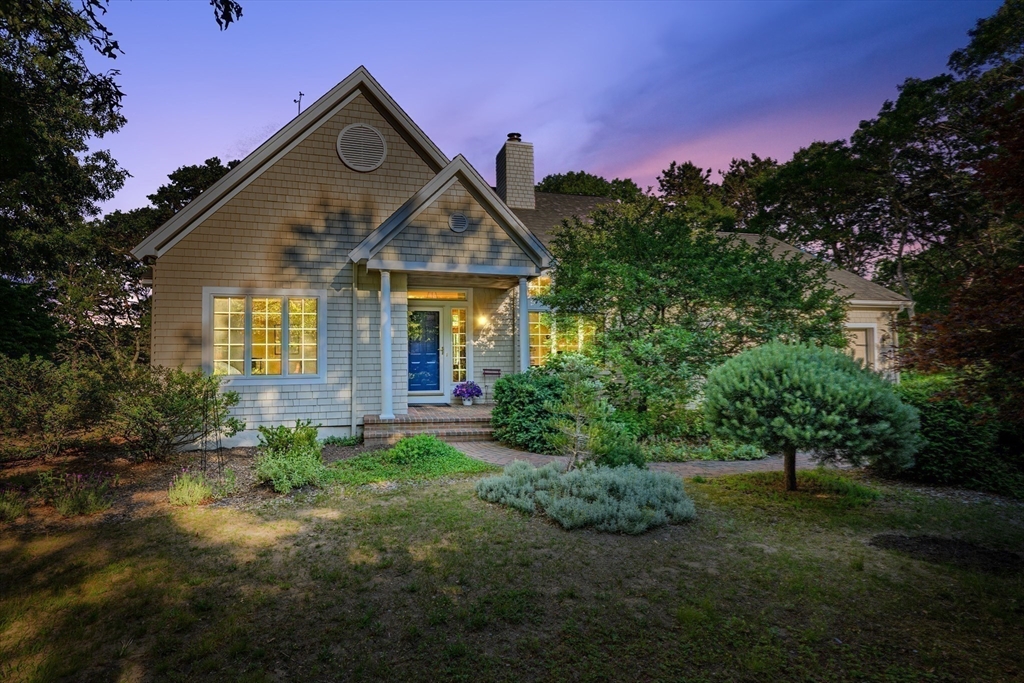 272 Falmouth Woods Rd
