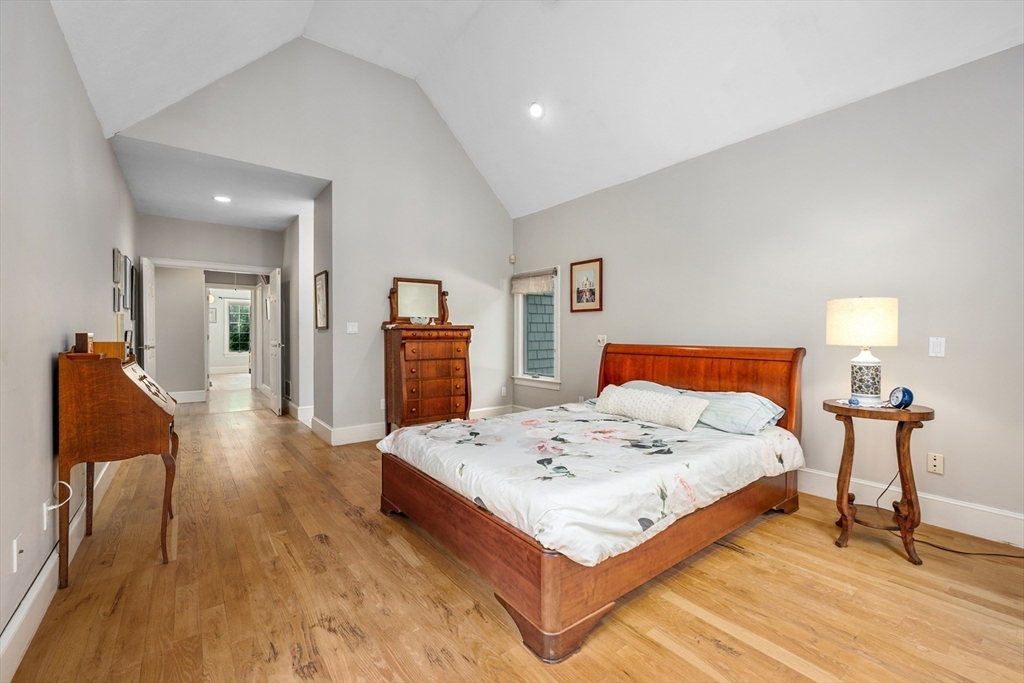 272 Falmouth Woods Rd