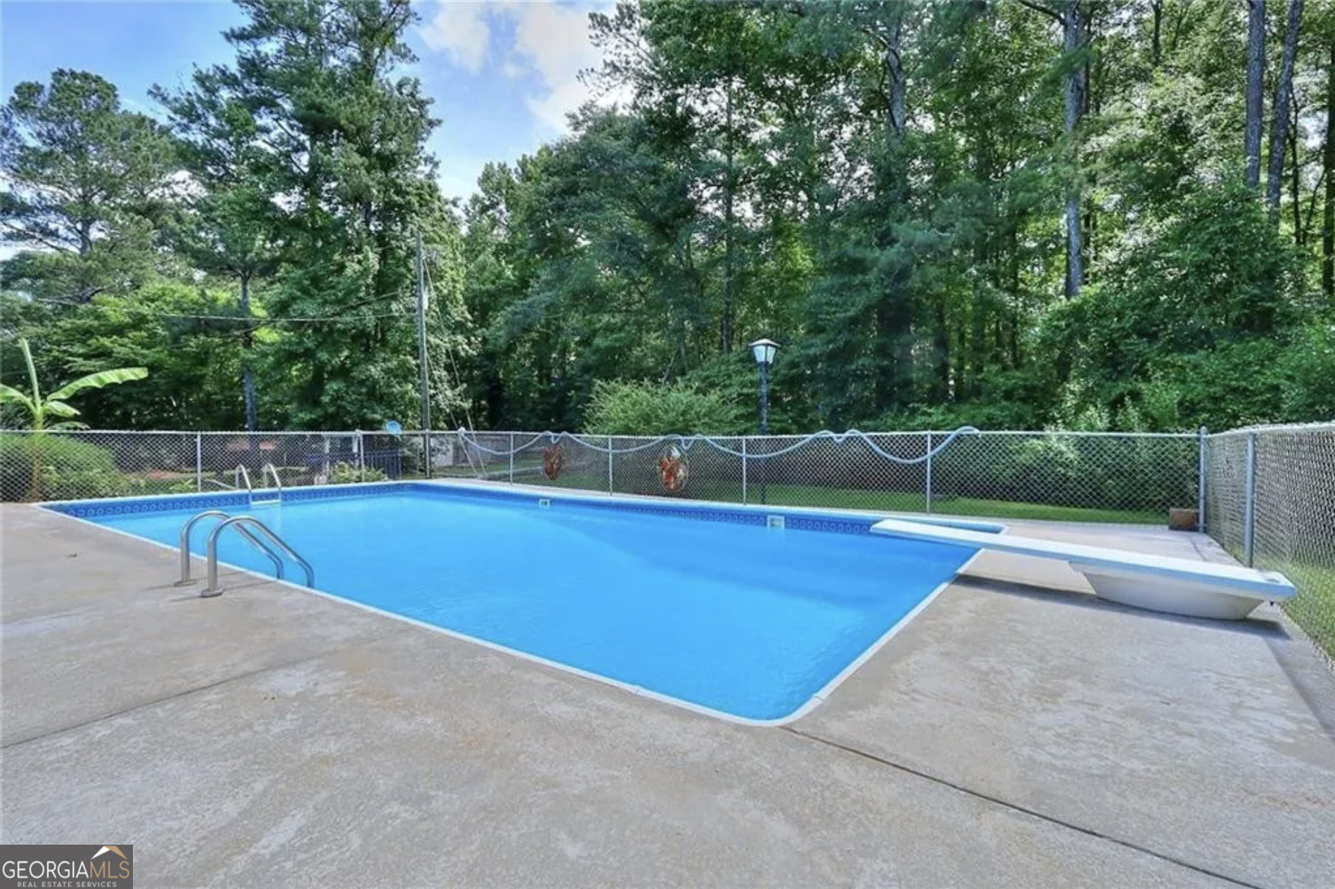 2255 Highway 11 NW
